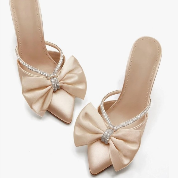 Coutgo Shoes - NWT Coutgo Womens Bow Heels Mules Pointed Closed Toe Sandals